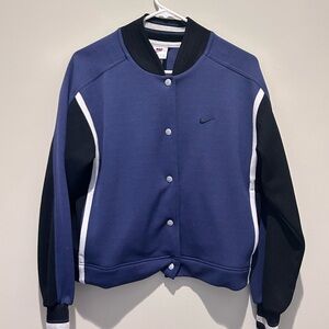Vintage 90’s Nike Black and White Jacket